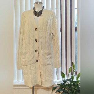 💲IT'S A SALE!! Cream Cable Knit Cardigan Sweater💲